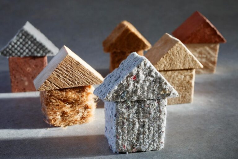 Laine de bois ou ouate de cellulose : quel biosourcé choisir ?
